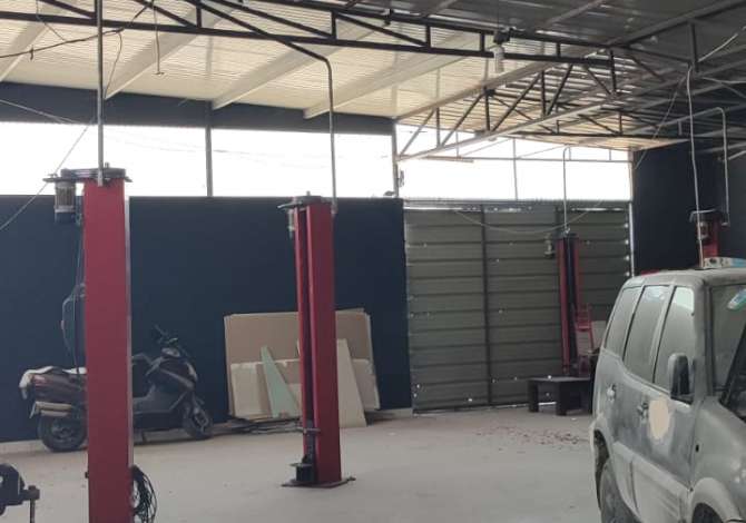 Ambient biznesi me qera 4+1 ne Tirane - 1,000 Euro