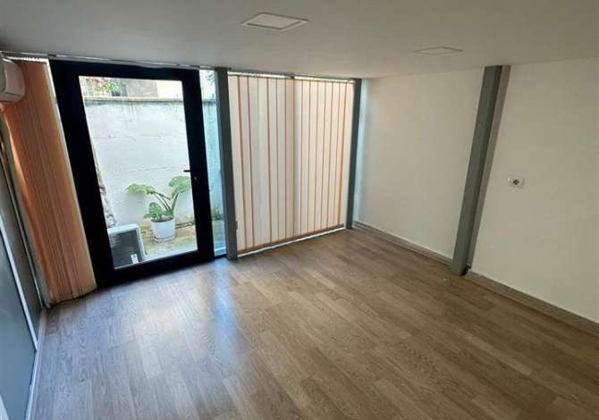 Ambient biznesi me qera 3+1 ne Tirane - 2,000 Euro