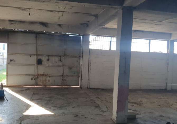 Ambient biznesi me qera 4+1 ne Tirane - 2,000 Euro