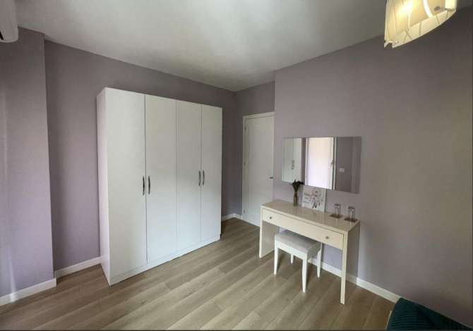 Shtepi me qera 2+1 ne Tirane - 800 Euro