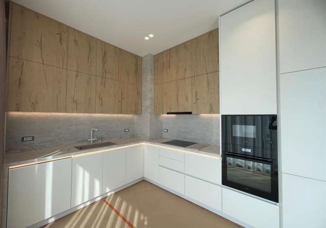 Shtepi me qera 2+1 ne Tirane - 1,800 Euro