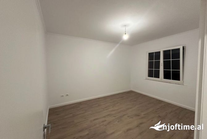 Shtepi ne shitje 2+1 ne Tirane - 145,000 Euro