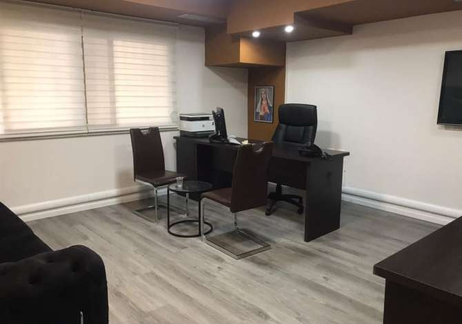 Ambient biznesi me qera 3+1 ne Tirane - 3,500 Euro