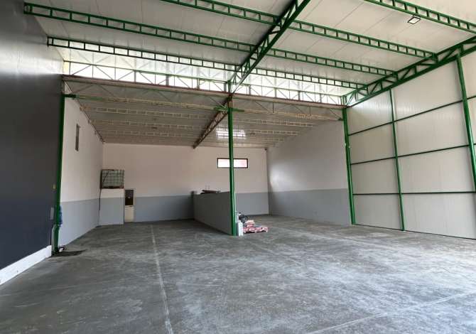 Ambient biznesi me qera 4+1 ne Tirane - 1,300 Euro