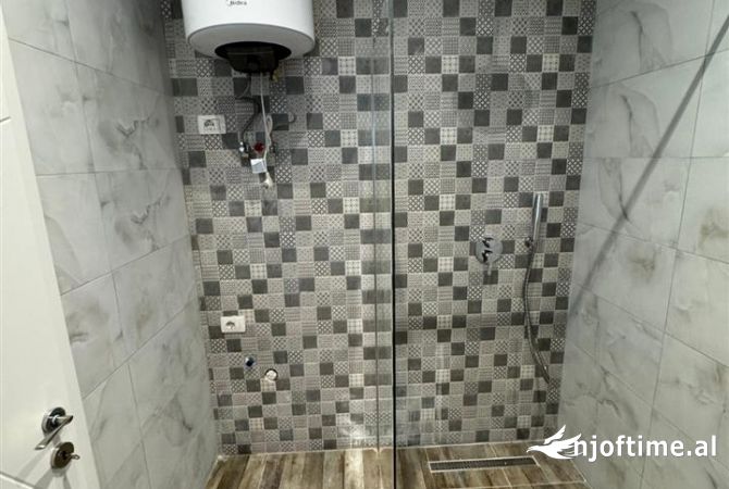 Shtepi ne shitje 2+1 ne Tirane - 175,000 Euro