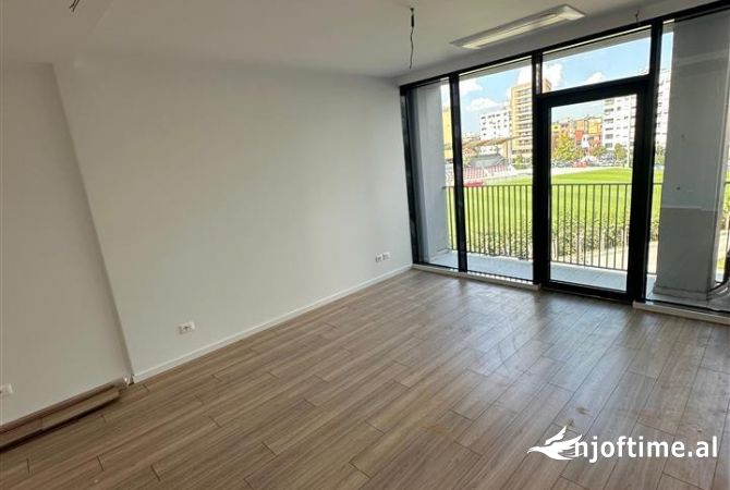 Shtepi me qera 3+1 ne Tirane - 1,500 Euro