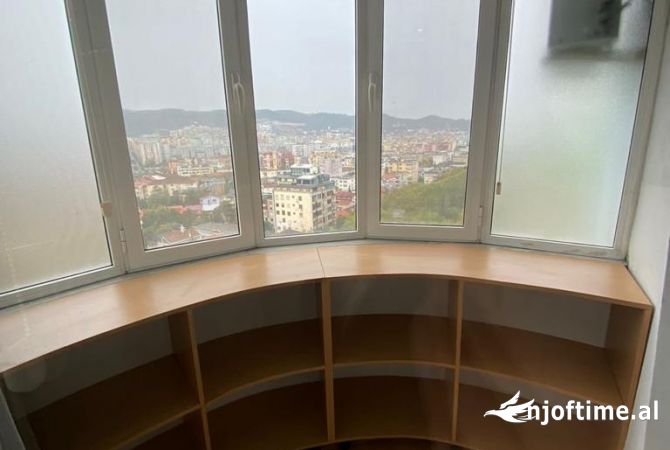 Shtepi me qera 2+1 ne Tirane - 1,100 Euro