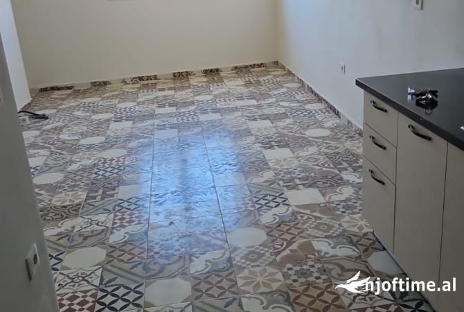 Shtepi me qera 1+1 ne Tirane - 350 Euro