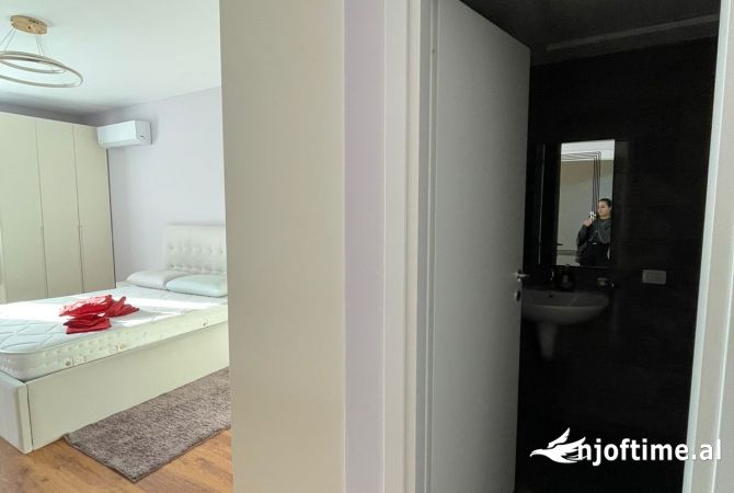 Shtepi me qera 2+1 ne Tirane - 800 Euro
