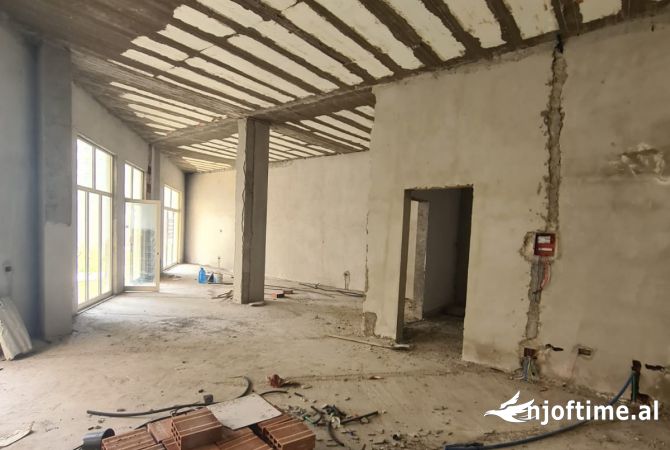 Business Property in Sale 1+1 in Tirana - 198,000 Euro