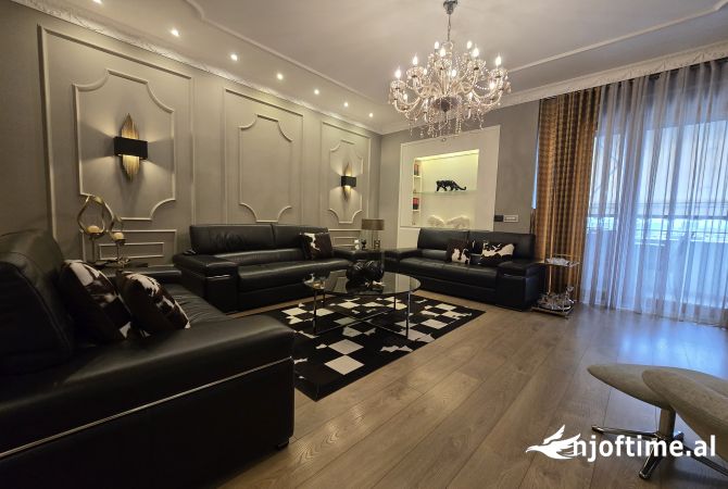 Shtepi me qera 2+1 ne Tirane - 1,600 Euro