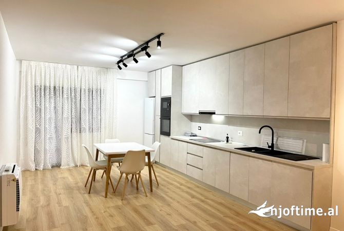 Shtepi ne shitje 2+1 ne Tirane - 250,000 Euro