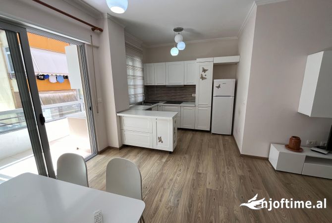 Shtepi ne shitje 2+1 ne Tirane - 216,000 Euro