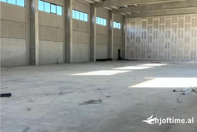 Ambient biznesi me qera 4+1 ne Tirane - 7,500 Euro