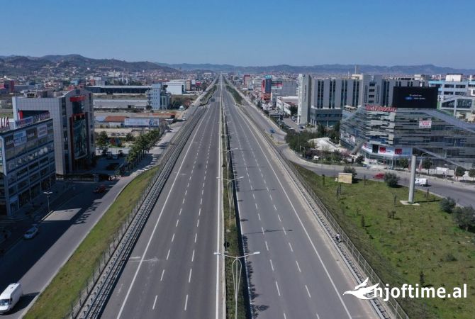 Ambient biznesi me qera 4+1 ne Tirane - 600 Euro
