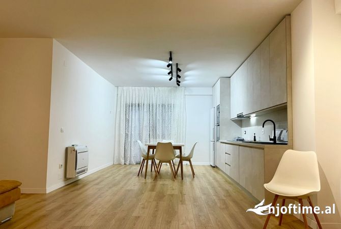 Shtepi ne shitje 2+1 ne Tirane - 250,000 Euro