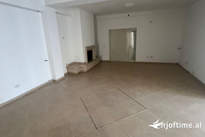 Shtepi ne shitje 6+1 ne Tirane - 650,000 Euro