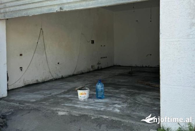 Ambient biznesi me qera 6+1 ne Tirane - 500 Euro