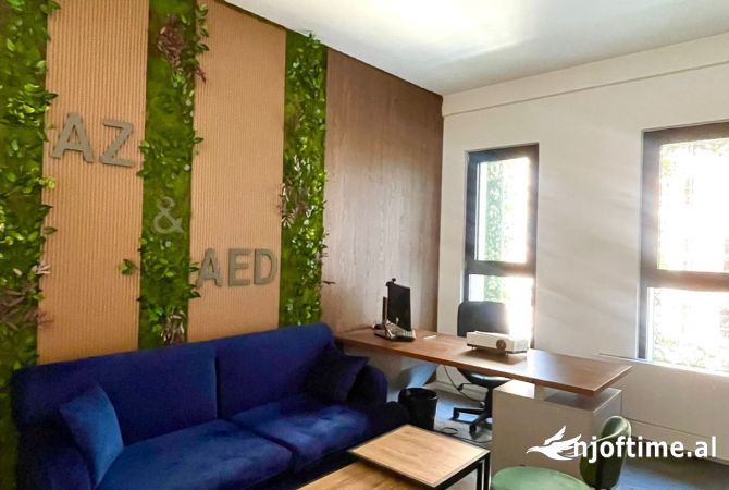 Ambient biznesi me qera 3+1 ne Tirane - 1,000 Euro