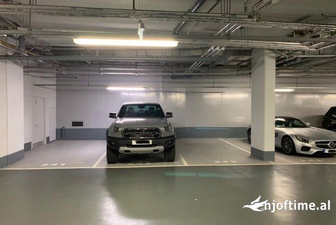 Ambient biznesi ne shitje 4+1 ne Tirane - 16,000 Euro