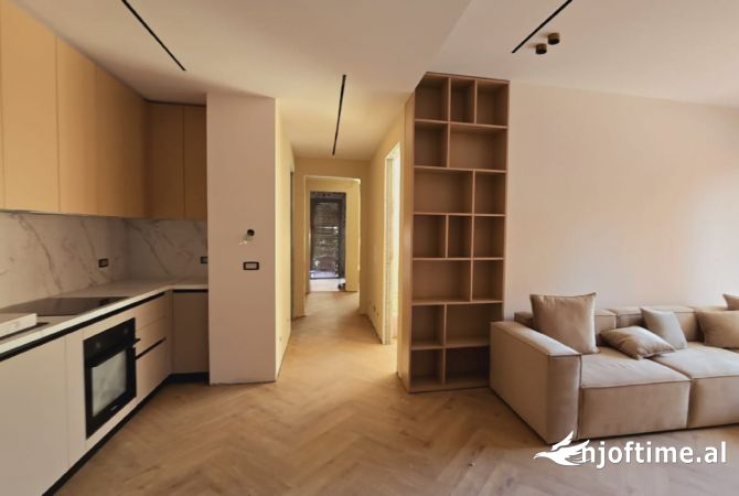 Shtepi ne shitje 2+1 ne Tirane - 365,000 Euro