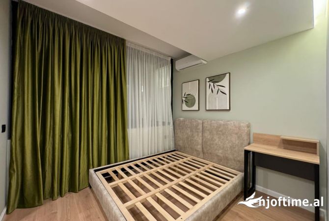 Shtepi ne shitje Apartament ne Tirane, 1+1, Mobilimi E mobiluar, Pagesa 150,000  Euro.