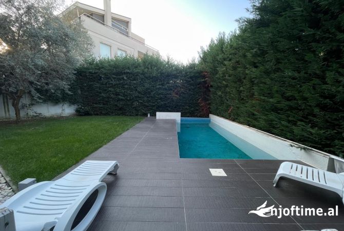 Shtepi me qera Vila Luksoze ne Tirane, 5+1, Mobilimi Pjeserisht e mobiluar, Pagesa 3,900  Euro.