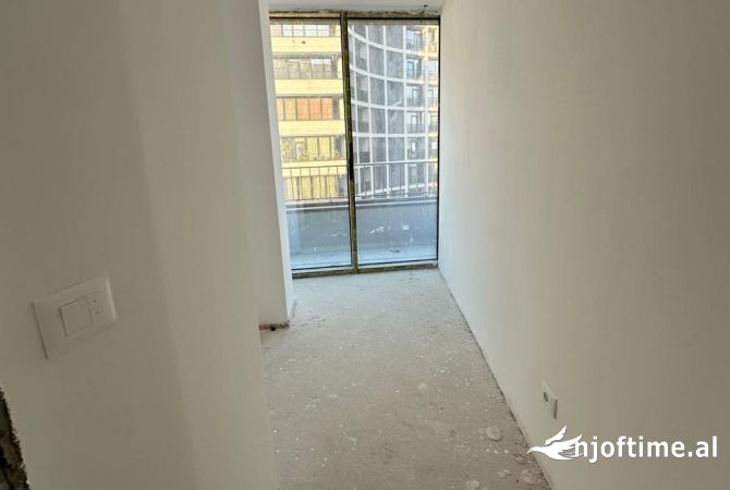 Apartment for sale in Tirana 3+1, Emty
