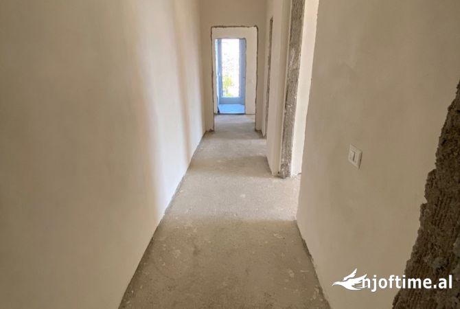 Shtepi ne shitje 3+1 ne Tirane - 250,000 Euro