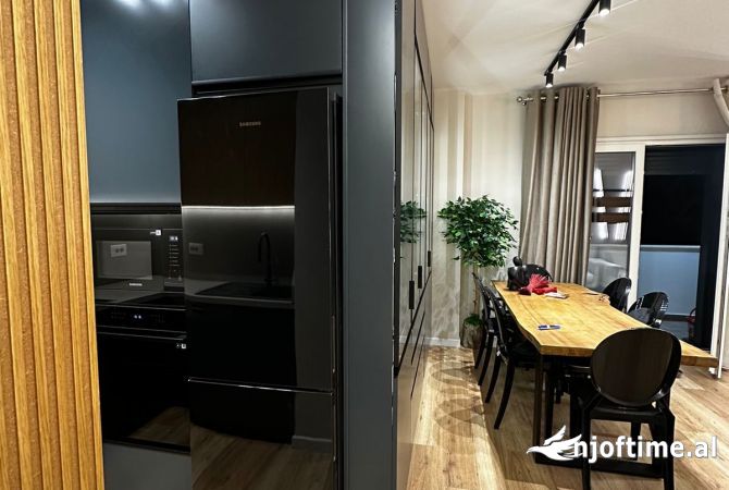 Shtepi me qera Apartament ne Tirane, 2+1, Mobilimi E mobiluar, Pagesa 1,000  Euro.