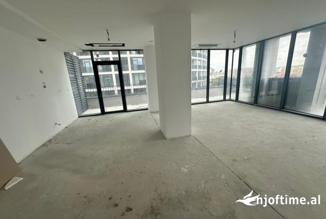 Apartment for sale in Tirana 3+1, Emty