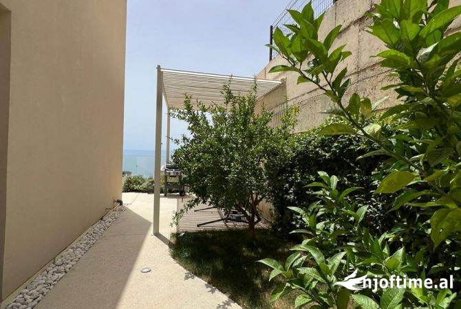 Shtepi ne shitje Apartament ne Vlore, 2+1, Mobilimi E mobiluar, Pagesa 765,000  Euro.