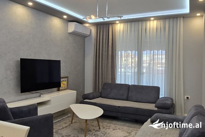 Shtepi ne shitje 2+1 ne Tirane - 160,000 Euro