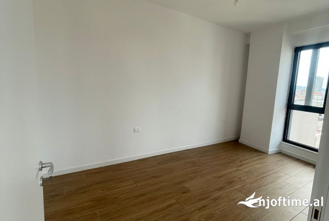 Ambient biznesi me qera 3+1 ne Tirane - 800 Euro