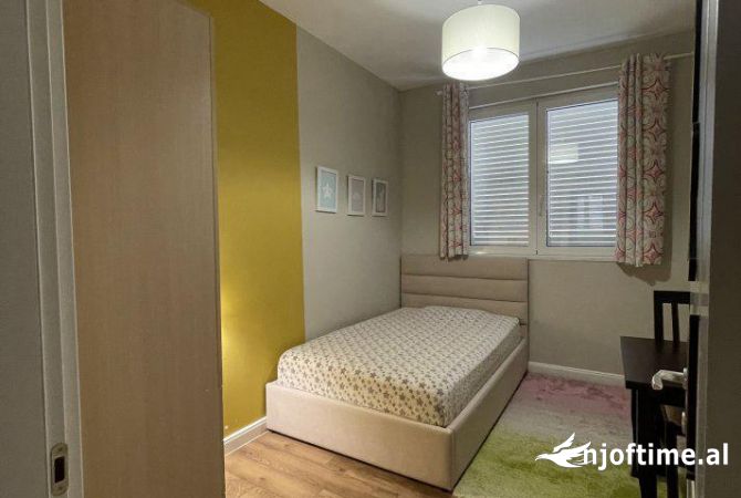 Shtepi me qera Apartament ne Tirane, 2+1, Mobilimi E mobiluar, Pagesa 750  Euro.