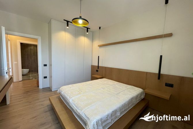 Shtepi me qera Apartament ne Tirane, 1+1, Mobilimi E mobiluar, Pagesa 500  Euro.