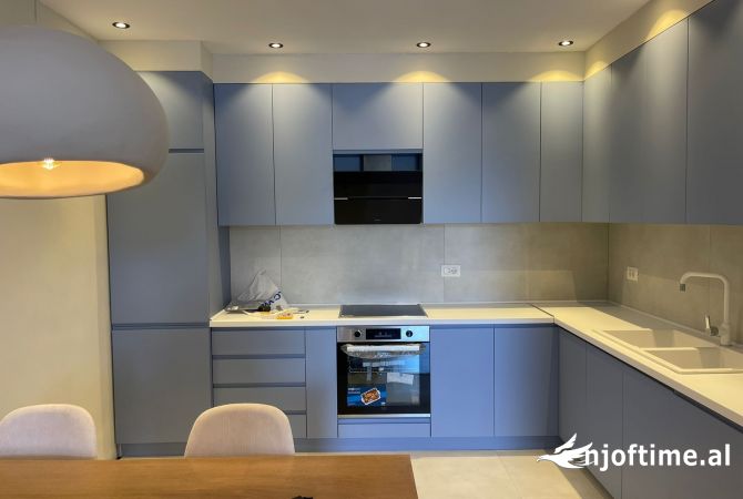 Shtepi me qera Apartament ne Tirane, 1+1, Mobilimi E mobiluar, Pagesa 500  Euro.