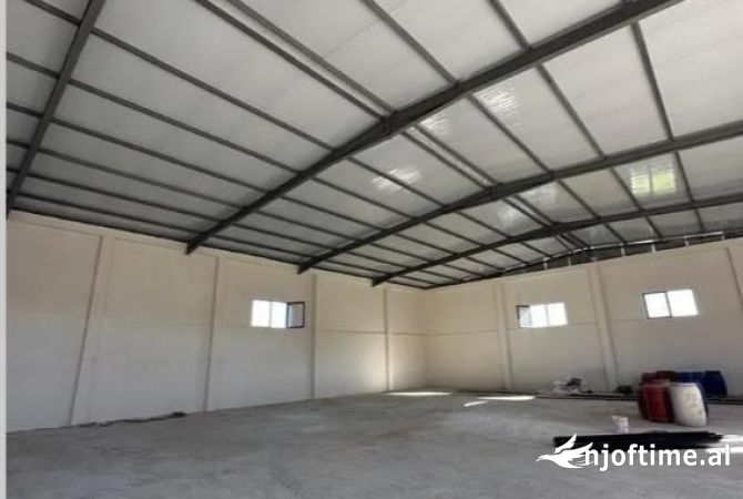 Ambient biznesi me qera 3+1 ne Tirane - 2,000 Euro