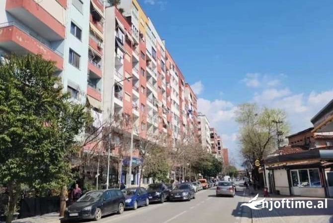 Ambient biznesi me qera 1+1 ne Tirane - 2,000 Euro