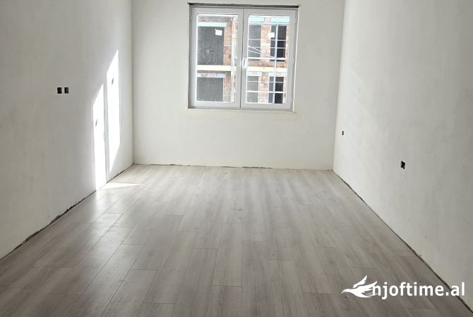 Shtepi ne shitje 2+1 ne Tirane - 103,650 Euro