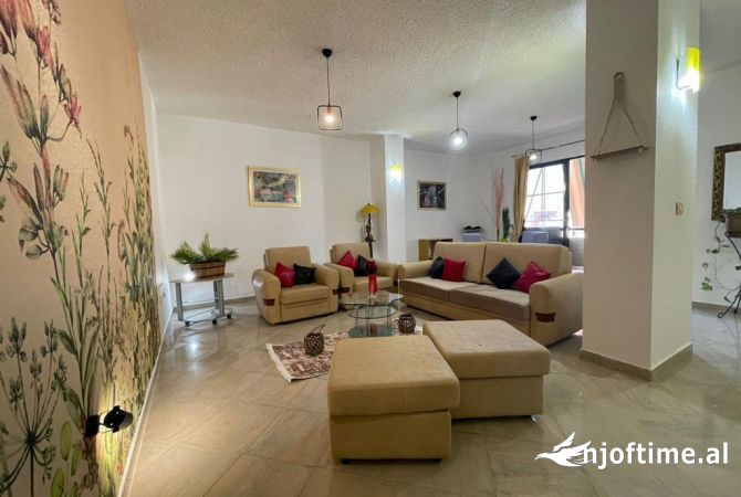 Casa in affitto 1+1 a Tirana - 700 Euro