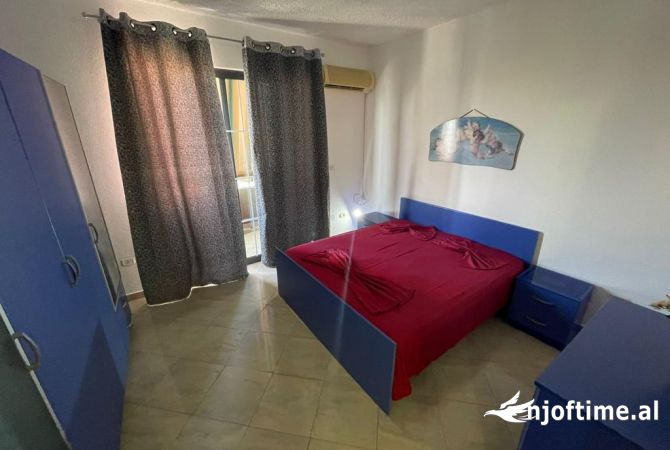 Shtepi me qera Apartament ne Tirane, 1+1, Mobilimi E mobiluar, Pagesa 700  Euro.