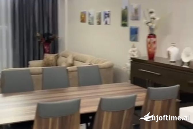 Shtepi me qera 2+1 ne Tirane - 1,200 Euro