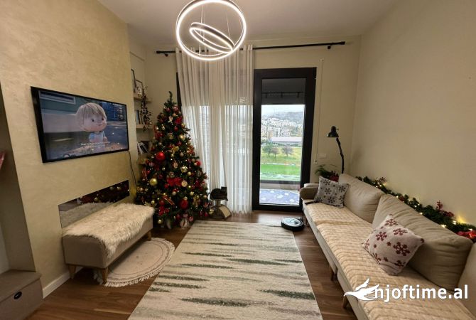 Shtepi me qera 2+1 ne Tirane - 1,600 Euro