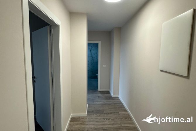 Shtepi me qera 2+1 ne Tirane - 1,200 Euro