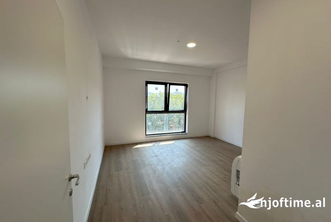 📢Jepet Apartament 4+1 me Qira per Zyra Te Tirana Garden Building: Dublex🔑