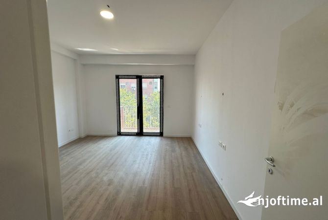 📢Jepet Apartament 4+1 me Qira per Zyra Te Tirana Garden Building: Dublex🔑