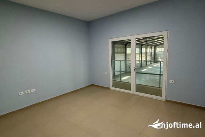Ambient biznesi me qera 4+1 ne Tirane - 5,000 Euro