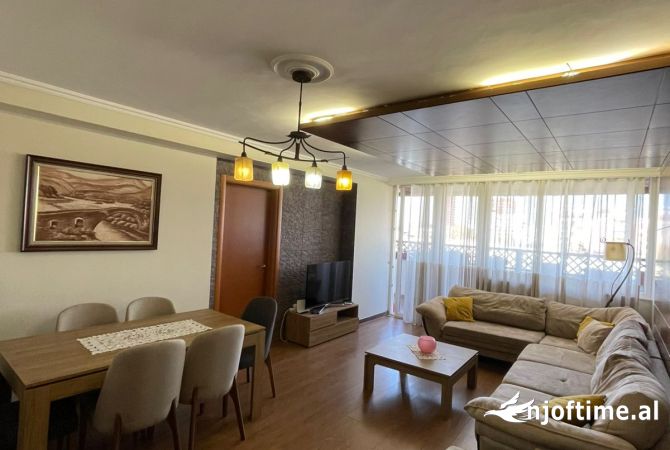 Shtepi me qera 3+1 ne Tirane - 1,000 Euro