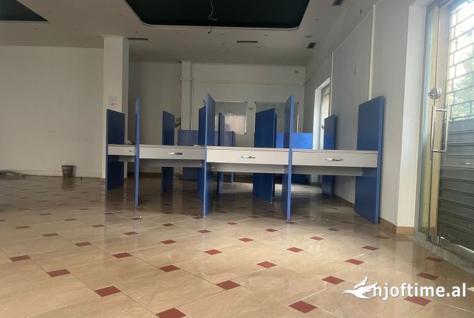 Ambient biznesi me qera 3+1 ne Tirane - 500 Euro